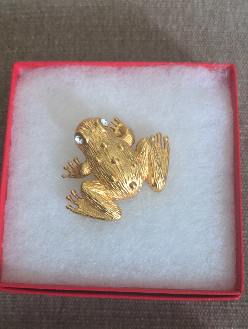 New Gold-tone Frog Brooch, Pin, Rhinestone Eyes, 1 1/2" Long, Charming, Sparkle